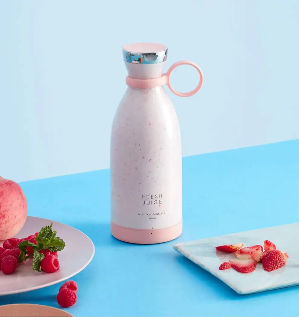 Mini Portable Juicer Blender - 6 Blade USB Rechargeable Juicer Blender